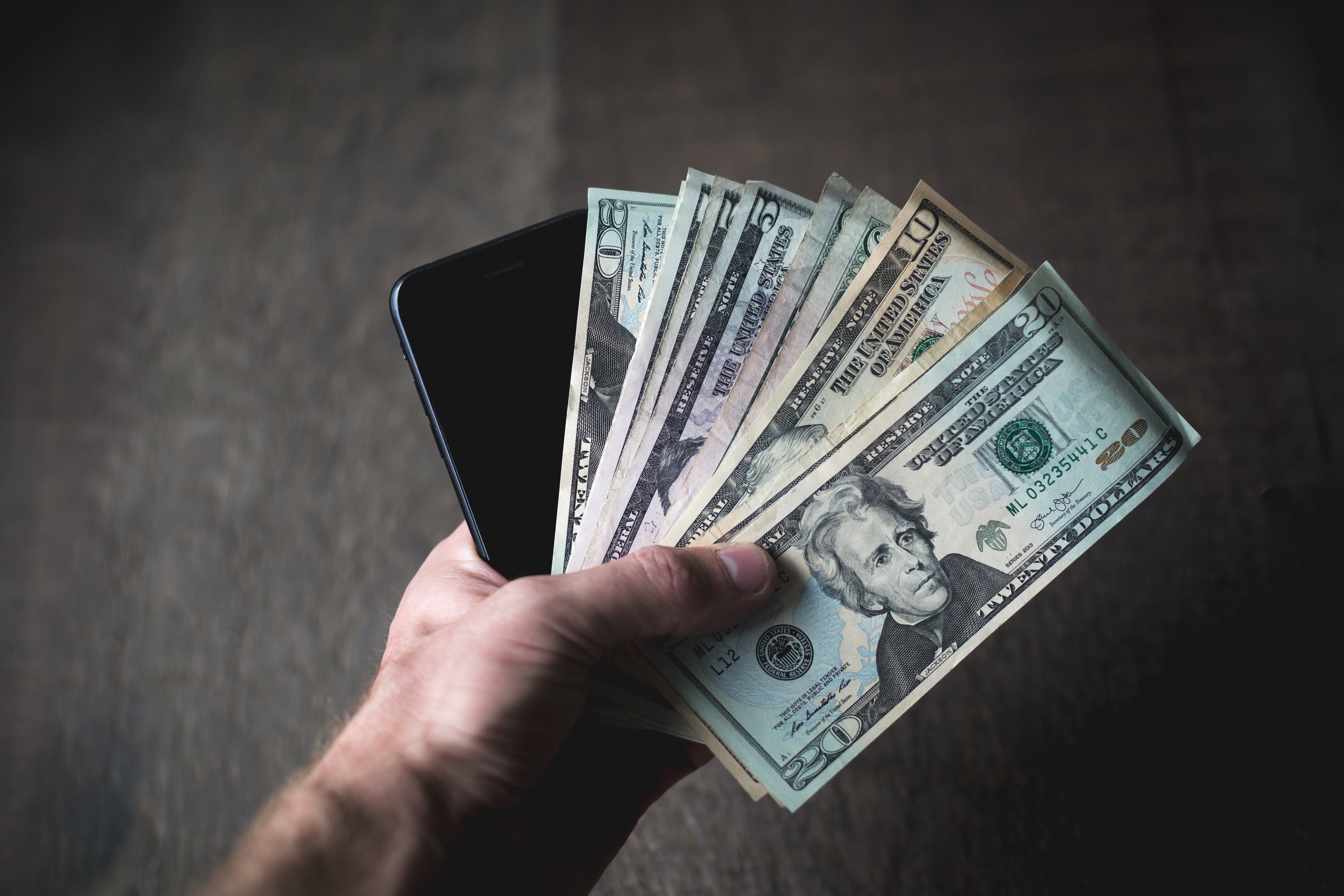 cash-smartphone